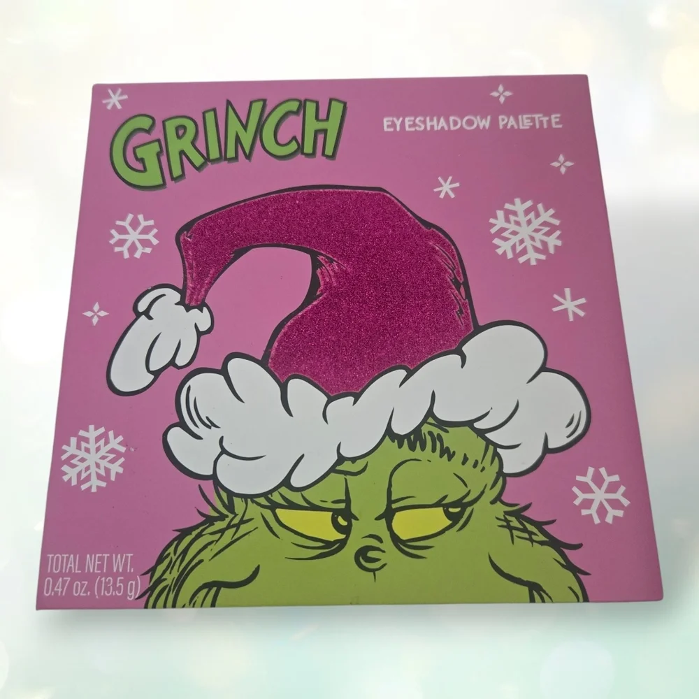 TASTE BEAUTY X DR SEUSS:THE GRINCH Eye Shadow Palette Matte And Shimmering Color